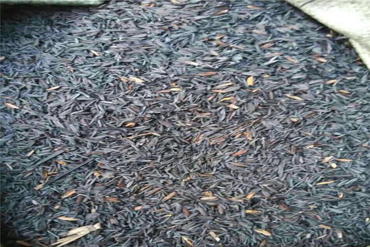 碳化稻殼含有大量二氧化硅，還可增加胡瓜植株的強(qiáng)健度、延遲老化，增加采收期等優(yōu)點(diǎn)