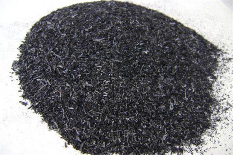 燃燒溫度約在400~500℃時，碳化稻殼的比表面積達到較大，約為150m2/g